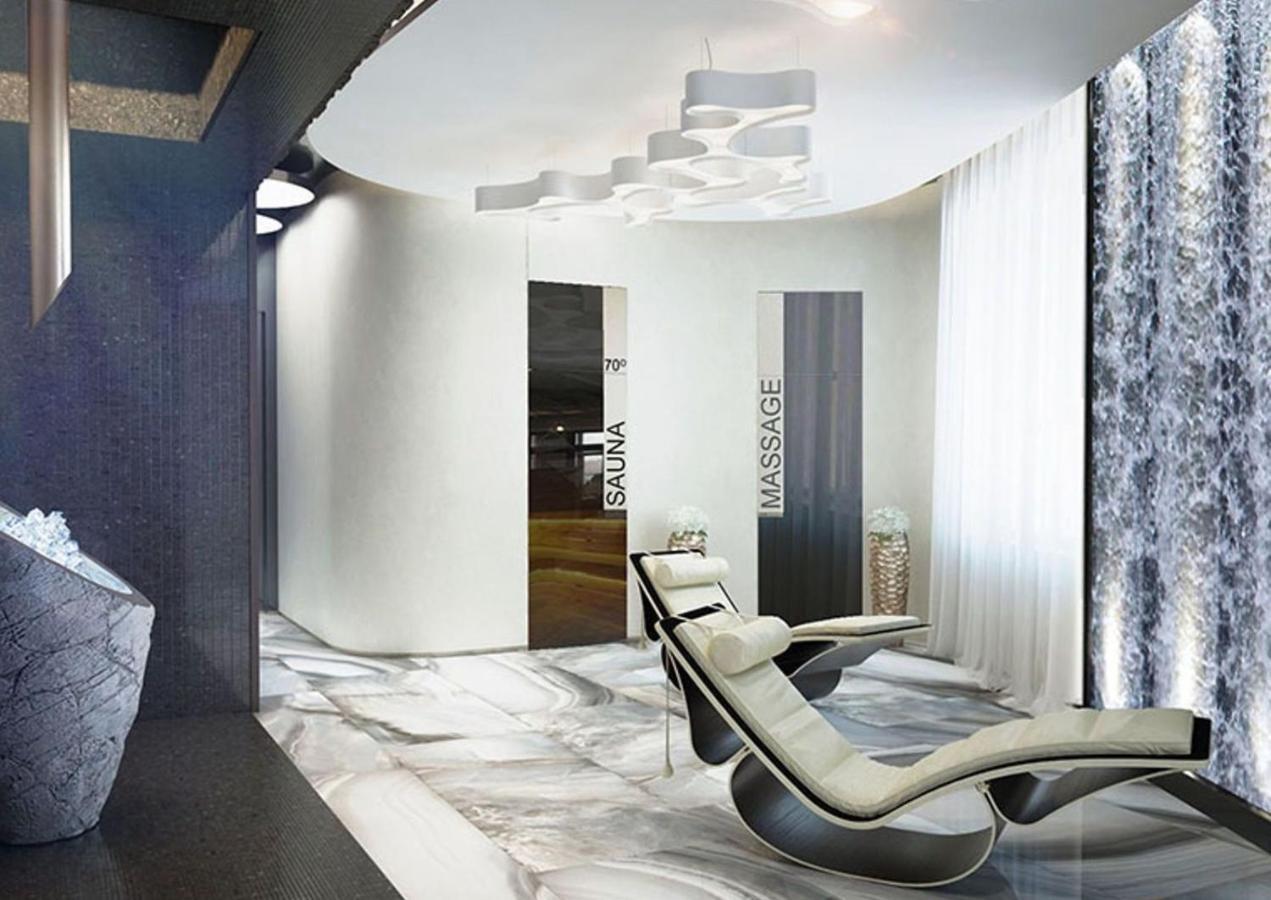 Royal Tower Luxurious Smart Residence Kijev Kültér fotó